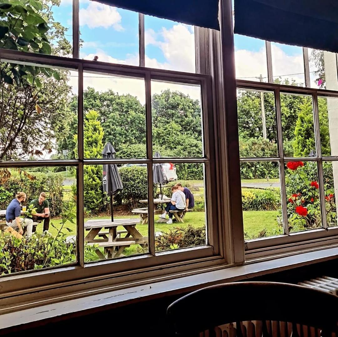 The Mortimer Arms (Adults Only) 拉姆西 外观 照片