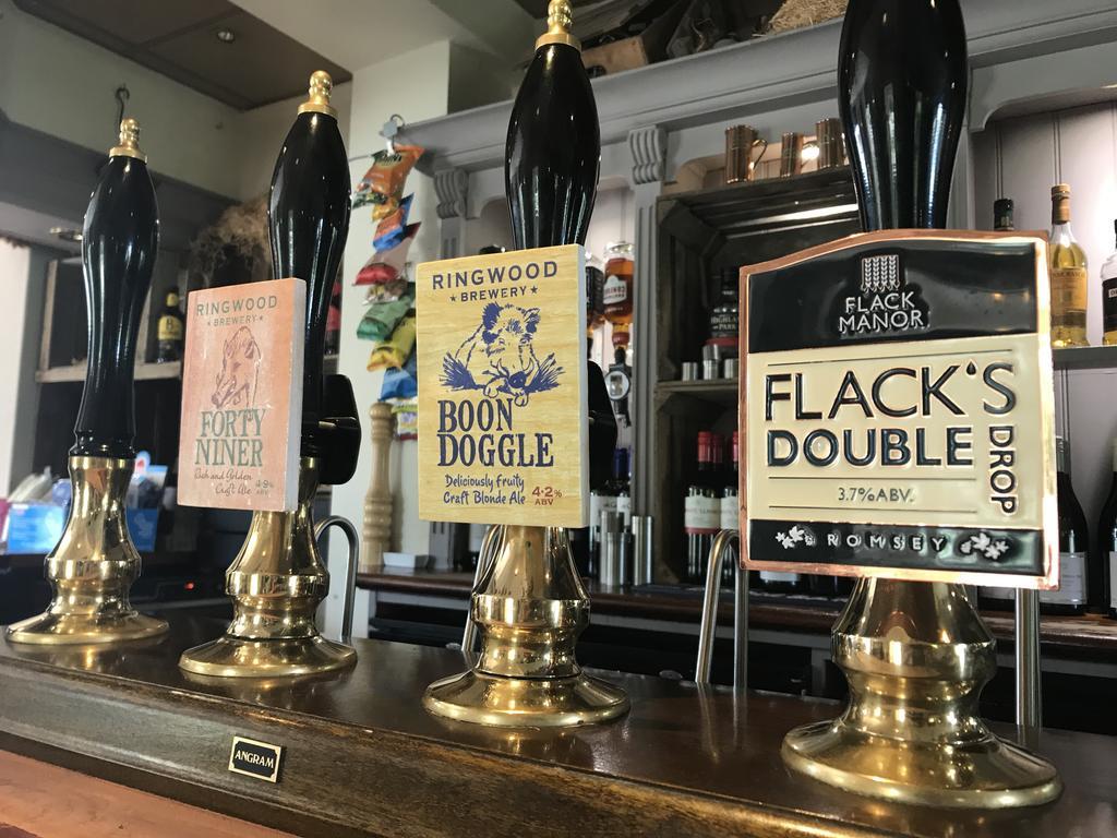 The Mortimer Arms (Adults Only) 拉姆西 外观 照片